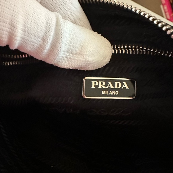 ❌SOLD ❌PRADA Tessuto Vela Grommet Wristlet Bag - Picture 7 of 10